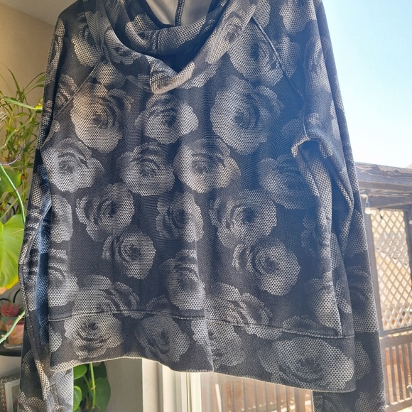 Funky Rose Pullover Sweatshirt - Picture 3 of 9